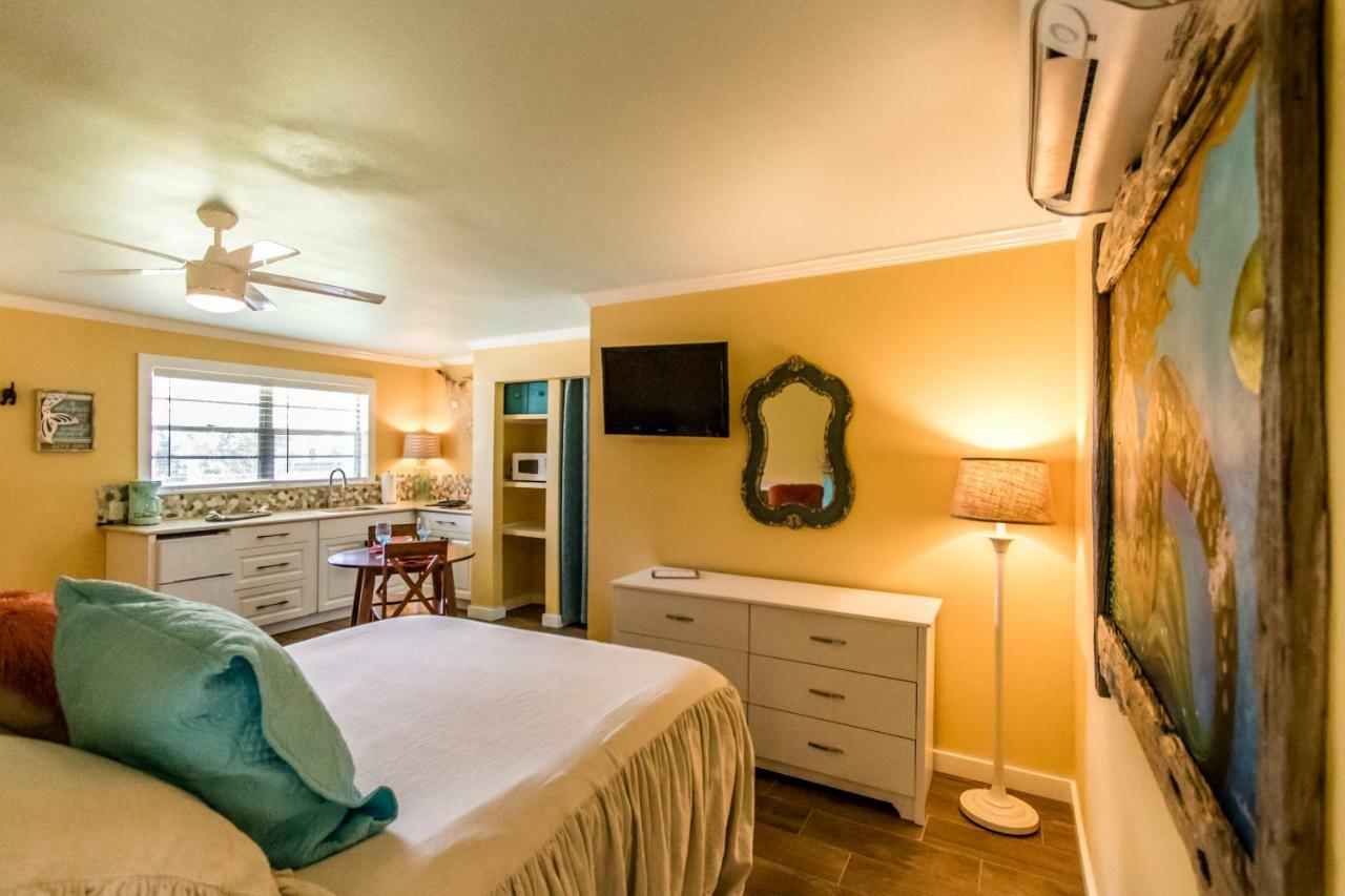 Island View Cottages Sebastian Ngoại thất bức ảnh